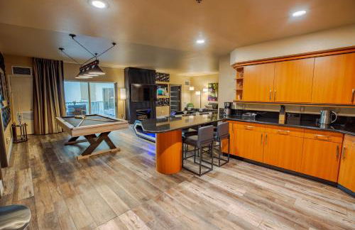 2100 SqFt Penthouse Suite W/ Strip Views! POOL GYM - Foto 42