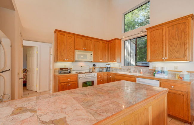 Pacific Splendor Private Hot Tub w/ Views! - Foto 9