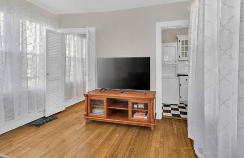 Prime West Hartford Center- Timeless Charm - Foto 22