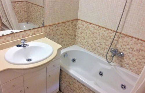 Charming 3 bed apartment @ Al-Sakia Village - Photo 8