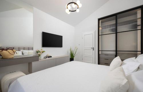 Luxury Villa Lovric with private heated pool, Jacuzzi, Sauna and private tavern - Foto 93