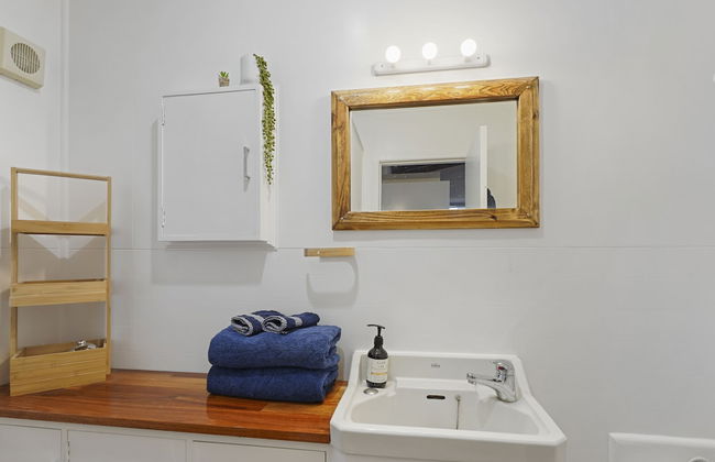 Lakeview Escape with spa - sauna - patio - Photo 35