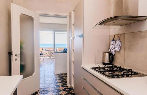 Villa Liliana - Sirena - Trilocale Elegante con Balcone Vista Mare - Accesso Diretto alla Spiaggia - Foto 18