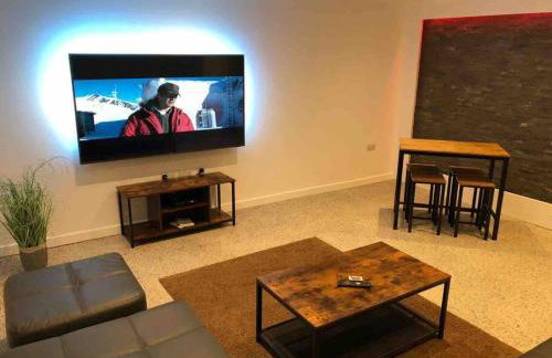 Priory House; sleeps 6-20 - Foto 27