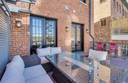Luxurious Savannah Townhome with River views - Foto 3