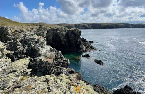 Goferydd, South Stack, Anglesey, 4 bed luxury home, hot tub, dog friendly - Foto 69