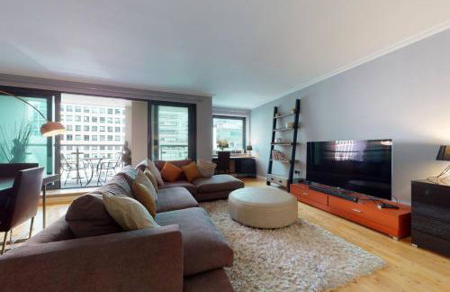 3 Bed 3 Bath Luxury Penthouse With River & City Skyline Views - Foto 1