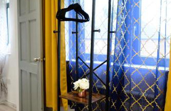 Located in the peaceful NG8 Wollaton , Perfect for Business Trips & Family Holidays or working proffesionals-long term deals, M1 Nearby , Free Parking , Private Garden , 500Mb Wi-Fi , Netflix - Foto 53