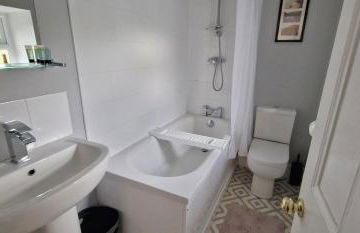 Cheerful Snowdonia cottage,garden snug, mountain views, sleeps 4, near zip world - Foto 11