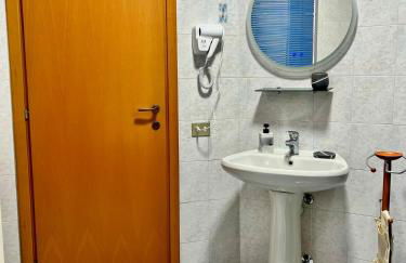 house prua a step from the lake - Foto 26