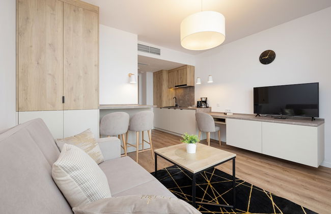 Jantaris Apartments by Renters - Photo 72