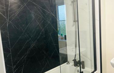 Modern 4-Bed Detached Home in Corby - Foto 7