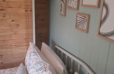 Anglesey new modern shepherds hut with spa hot tub - Foto 30