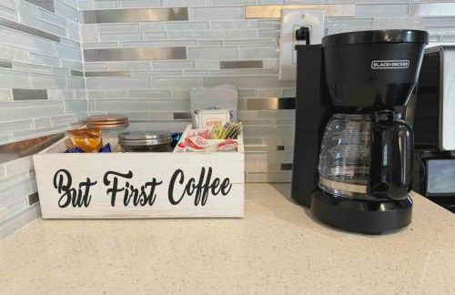 Stylish Stay Close to UM City Vibes - Photo 27