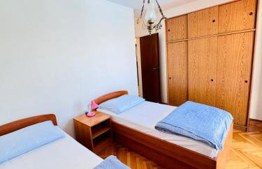 Dalmatian House, spacious stone terraces, balcony , views - Foto 36