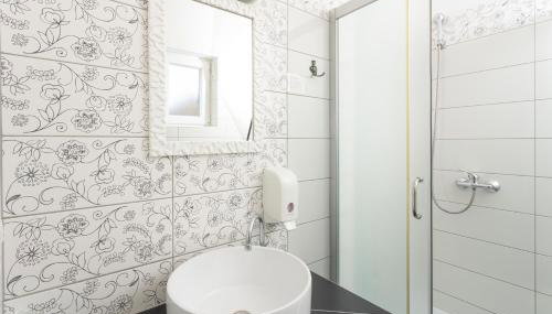 Kalpić Rusticus - Photo 3, Shower