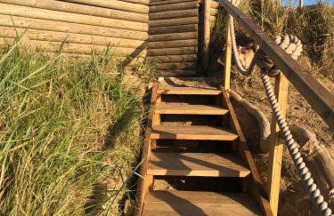 Ocean Drive Deluxe Apartment with use of the Day time Beach Hut - Foto 21