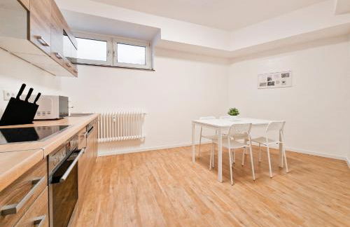 Tolstov Apartments - 1 or 3 Room Apartments with Balcony - 20 Min Messe DUS & Airport DUS - Foto 17