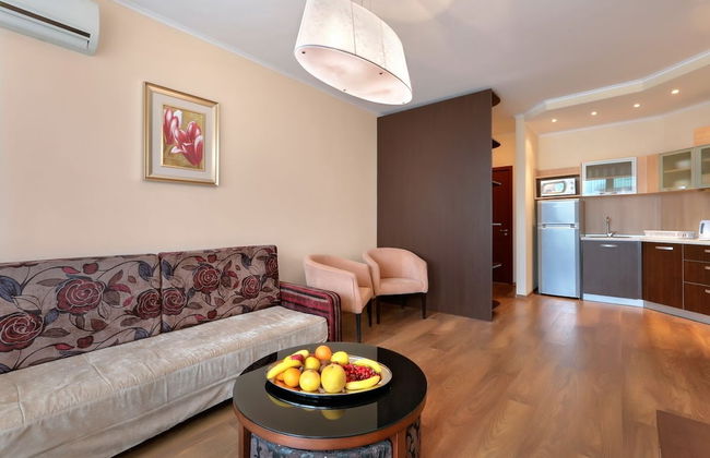 Apart Hotel Golden Line - Photo 7