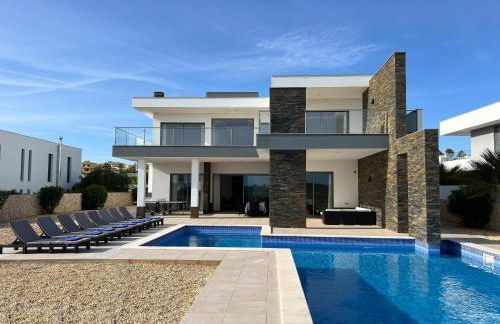 Luxury Modern Style Villa with Private Pool - Foto 2