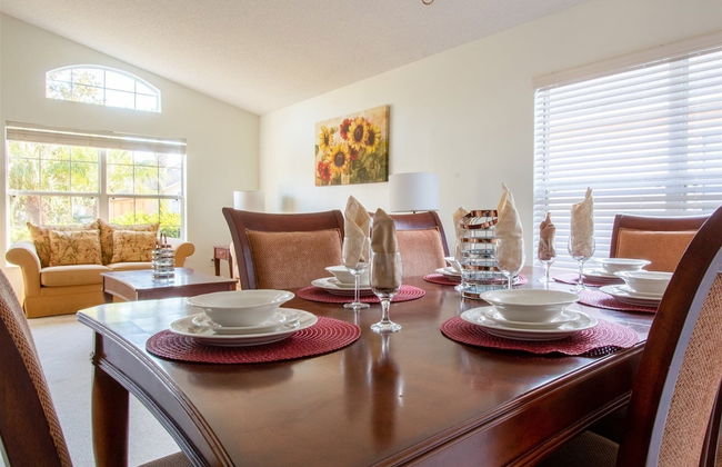 4 Bed and 3 Bath in Perfect Location With Pool by Florida Dream Home - Foto 10