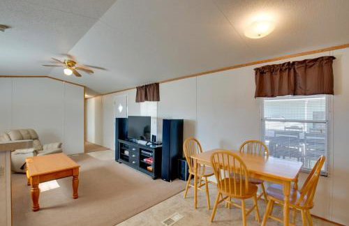 Game Room, Fireplaces, On-Site Lake! Kaufman Home - Foto 35