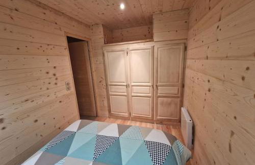 Charmant T2 rénové- Praloup 1600-parking privé, proche station - Foto 25