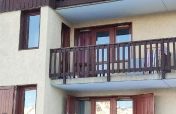 Appartement 5 personnes une chambre proche pistes balcon vue montagne Draps et serviettes non fournis Ménage à réaliser par le locataire - Foto 9