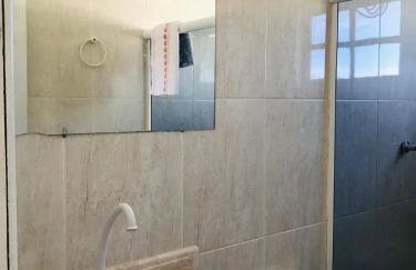 Casa Ampla com Piscina e Churrasqueira - Foto 18