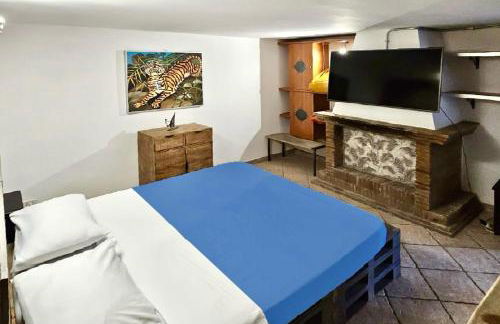 TonyHouse - Photo 11