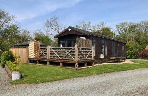 Spacious Lodge With Hot Tub - Foto 1