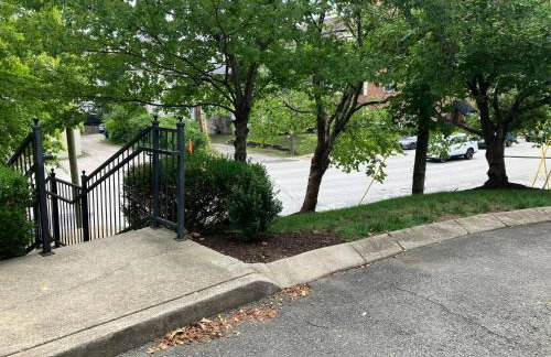 Near Vandy, 11 minsDowntown, Park Free, Fast Wifi - Foto 40