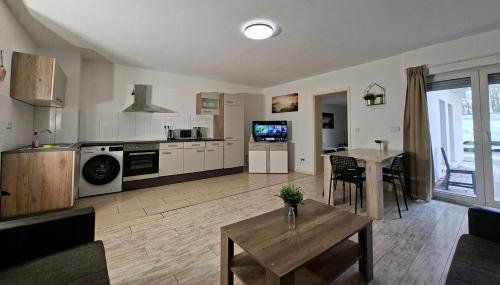 Work & Stay Apartment - Photo 4, stove