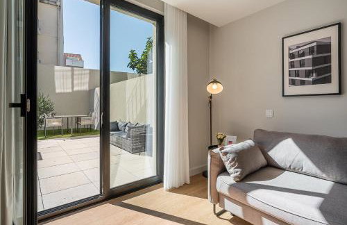 GuestReady - Aveiro stylish stay with a terrace - Photo 5