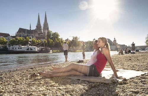 Schloss Weichs zu Regensburg mit 2Schlafzimmer Parkplatz Internet 75qm Zentrum - Foto 21