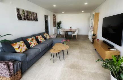 Sunny 3-Bedroom Apartment - Foto 3