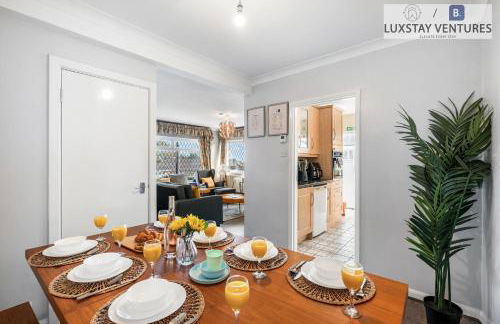 Spacious 3 Bedroom Brighton Home - South Downs - Stunning Sea Views - Garden - Pool Table - FREE Parking - Foto 12