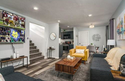 The Lucky Charm Home of the Fighting Irish! BBQ Outdoor Games Coffee - Foto 1