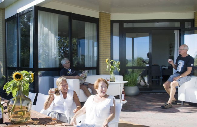 Modern Villa With a Nice Terrace, at the Marina - Foto 35