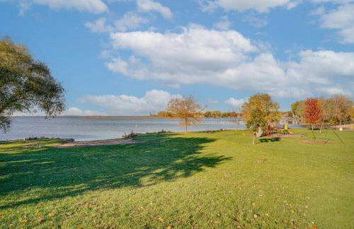 Anglers Retreat 1 Block to Lake Winneconne - Photo 23