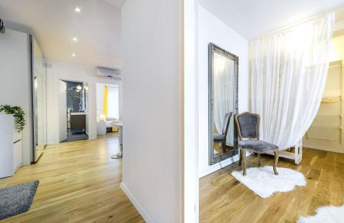 Superior Central Stay - Photo 14