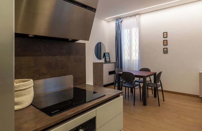 JOIVY Exclusive 2-Bedroom Villa with Private Garden - 5 minutes from the Colosseum - Foto 83