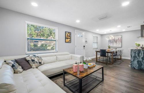 Family-Friendly Tampa Home with Heated Pool - Foto 10