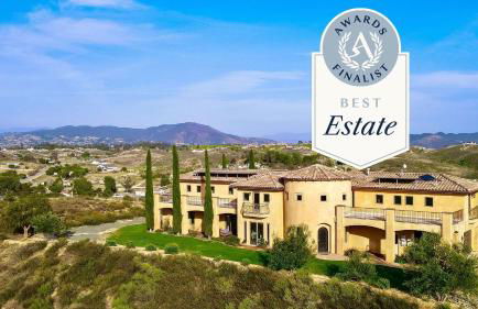 Palazzo Del Sol By AvantStay Breathtaking Home w Mountain Views Hot Tub - Photo 1