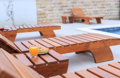 House Bartulovic - Jan Apartment with a pool - Photo 9