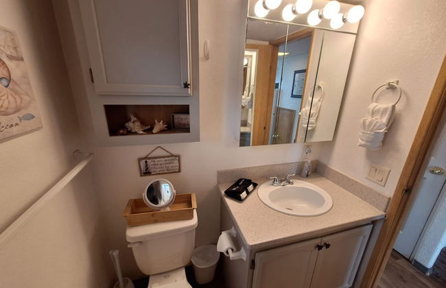 Ocean Front Cabin 14 w Jacuzzi Gorgeous Views - Photo 17