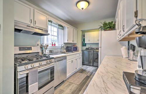 Bayville Getaway with Fire Pit - 2 Mi to Beach! - Foto 8