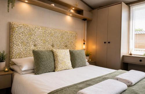Lazy Bunny Lodge with Hot Tub - Foto 4