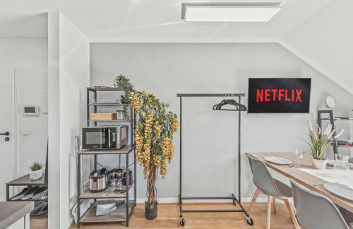 BAT Home Solutions Trierweiler - alles was ein Hotel nicht bietet - 5 Apartments 40 bis 120 qm für bis zu 29 Personen - 5-Raum-Apartment barrierefrei - 60 qm Balkon mit Blick bis Luxemburg - einzeln bis komplett buchbar - 3 Min zur A64 - Foto 42