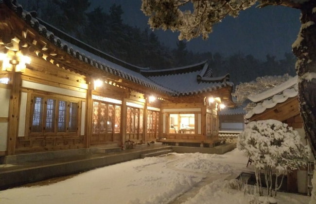 Donghae Hanok Donganjae - Foto 26